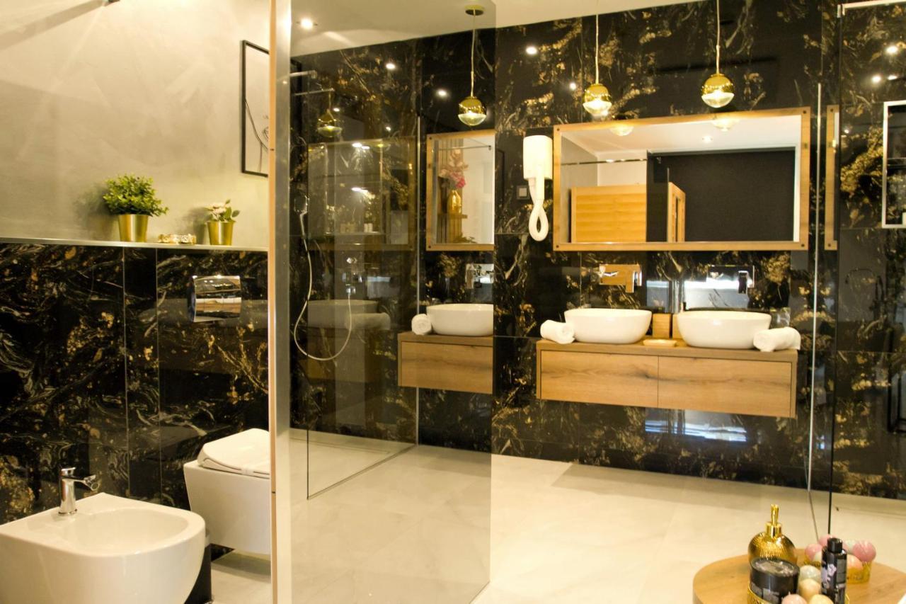 Afrodita Wellness Essence พลิตวิชกา เยเซรา ภายนอก รูปภาพ