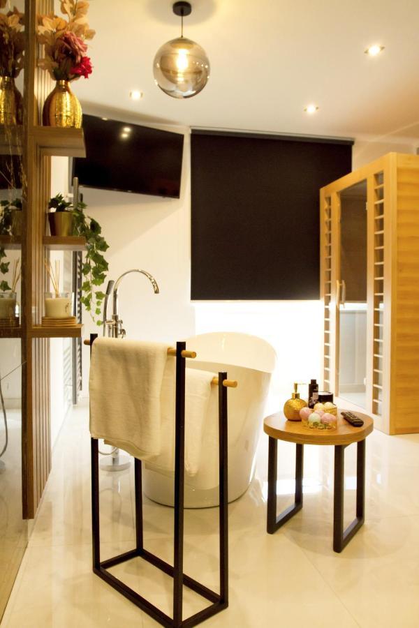 Afrodita Wellness Essence พลิตวิชกา เยเซรา ภายนอก รูปภาพ